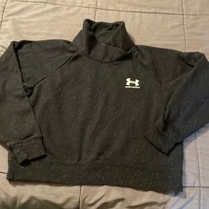 Under Armour like new cowl neck sweatshirt. Speckled black size med.